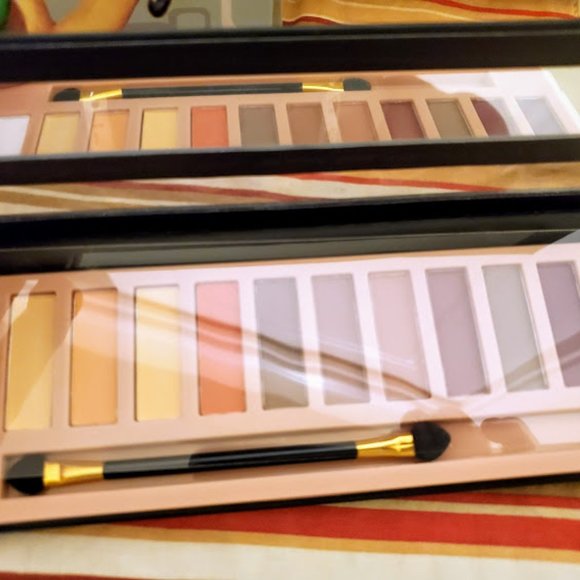 NAKEDS 12-color Eyeshadow - Picture 4 of 7